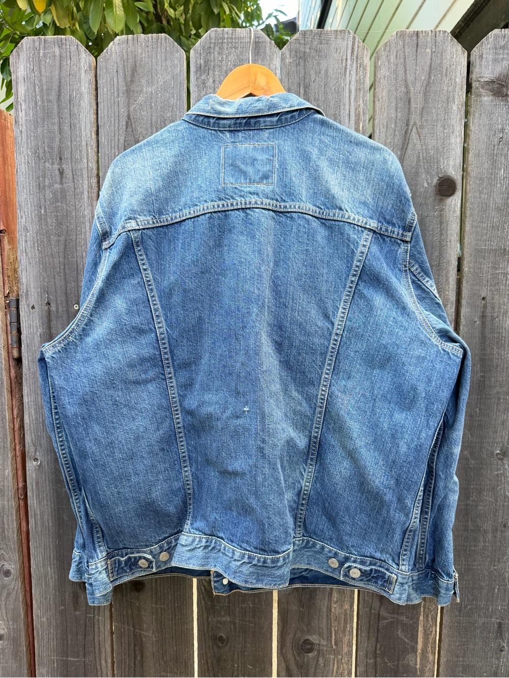Levi’s Trucker Denim Jacket Women’s XXL Oversized Light Wash Blue Jean Jacket - Picture 7 of 14